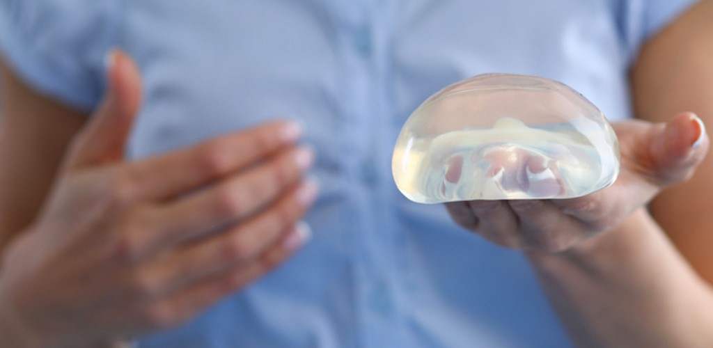 smooth-round-breast-implants